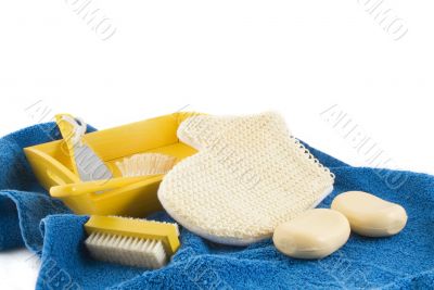 scrubbing in yellow and blue