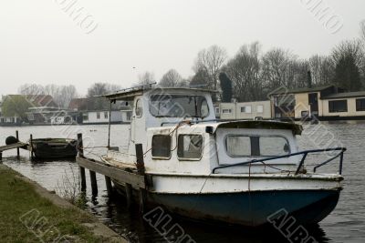 motorboat