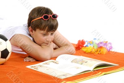 Reading kid