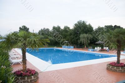 Luxury swimming-pool