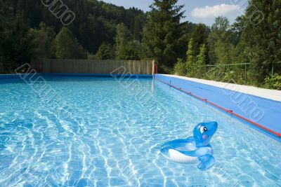 swimming-pool