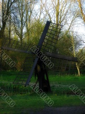 wooden mill