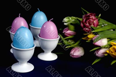 easter-eggs with spring-flowers