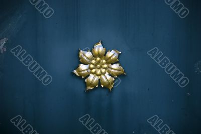 Golden flower