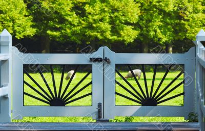 country gate
