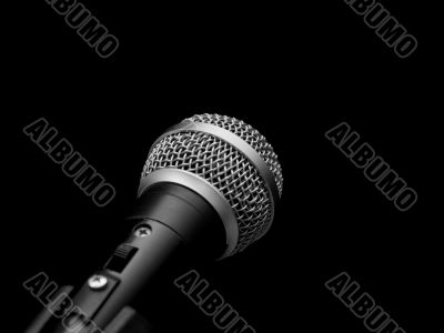 Microphone