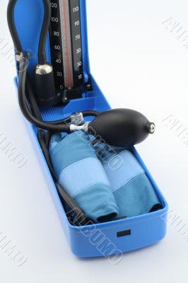 blood-pressure measuring equipment