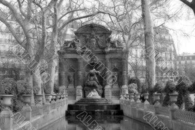 Parisian monument