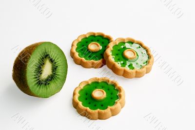 kiwi and cookies