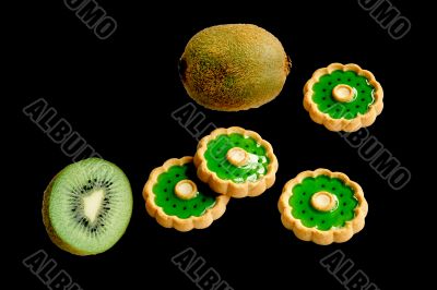 kiwi and cookies