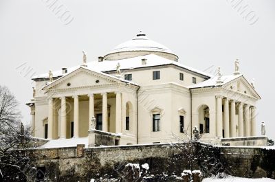 villa Rotonda in snow
