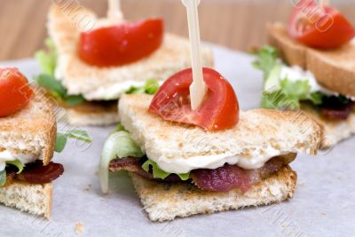 BLT wedges