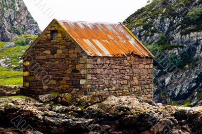 Stone Hut - Rusty Roof