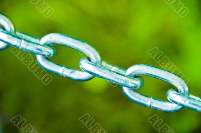 Chain Links on Green