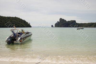 Phi Phi Speedboat