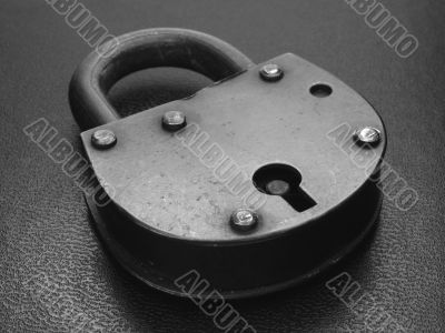 old padlock 4