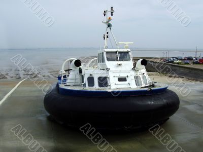 hovercraft at landing stage 2