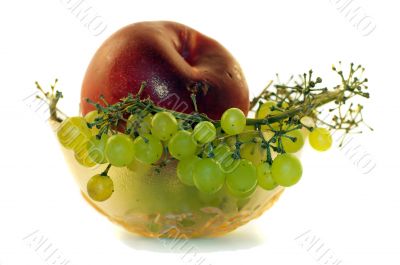 Bowl_with_grapes_peach_1