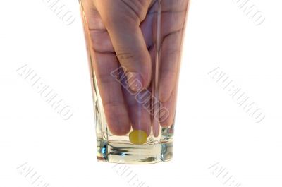 Hand_in_glass_2