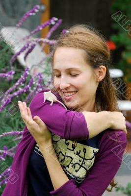 the young woman with a little rat