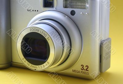 zoom lens 3x