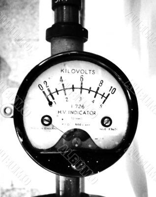 High voltage indicator