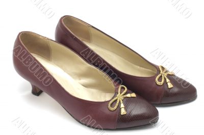 court shoes