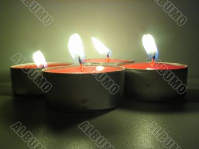 burning tealights