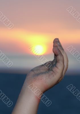 the hand and the sun