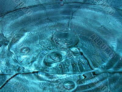 Water crown