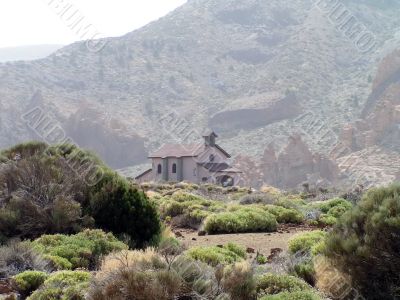 Solitary house