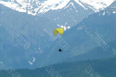 Parachutist