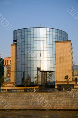 The house on the embankment