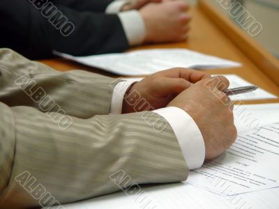 hands of business men