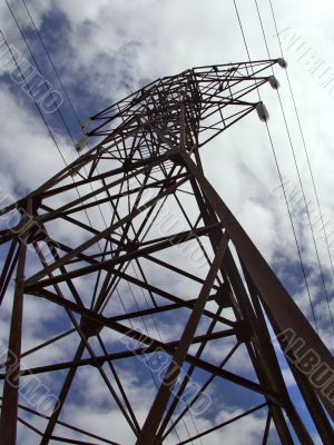 High-voltage mast