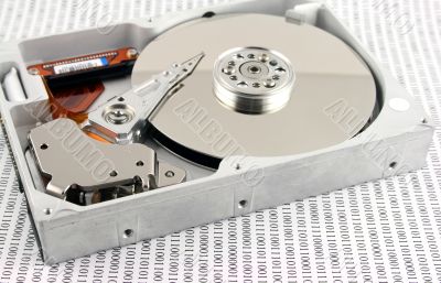 Hard Disk and Binary 2 shallow DOF