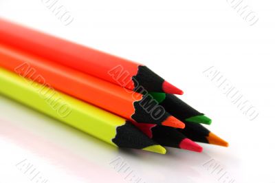 Pyramid of 6 neon pencils