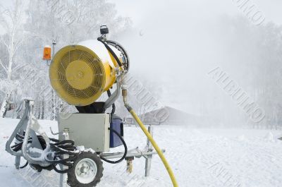 Snow Cannon