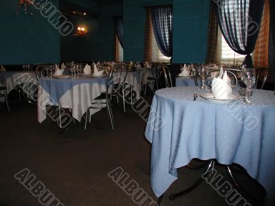 covered tables