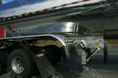 Traffic reflected on tanker truck