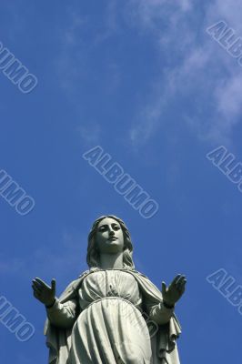 Maria  blessing