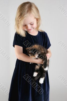 girl and kitten