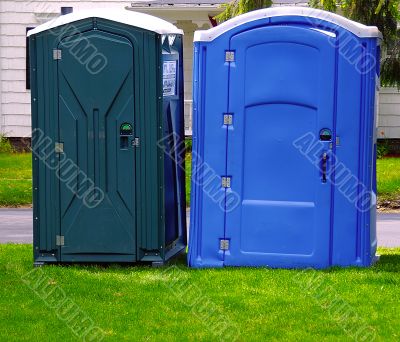 Portable bathroom