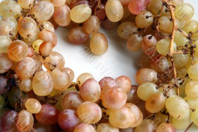 Grapes in the dish