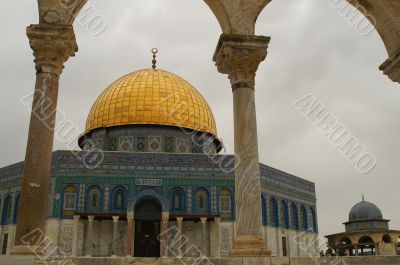 jerusalem old city - dome of the rock