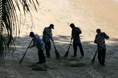 cleaning mans