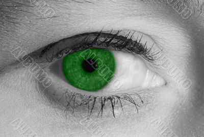 green eye