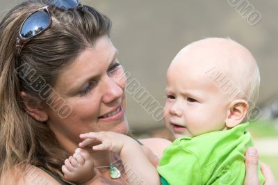Serious baby-look