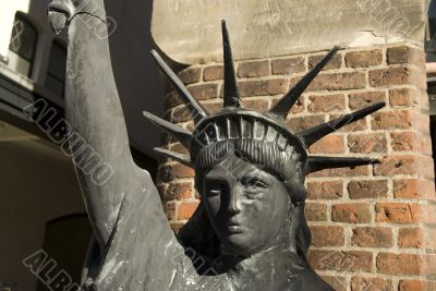 liberty statue