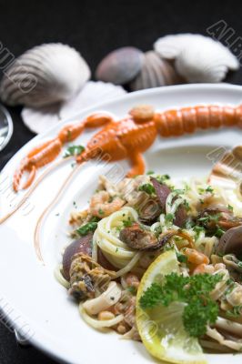 Spaghetti dish with seafruit